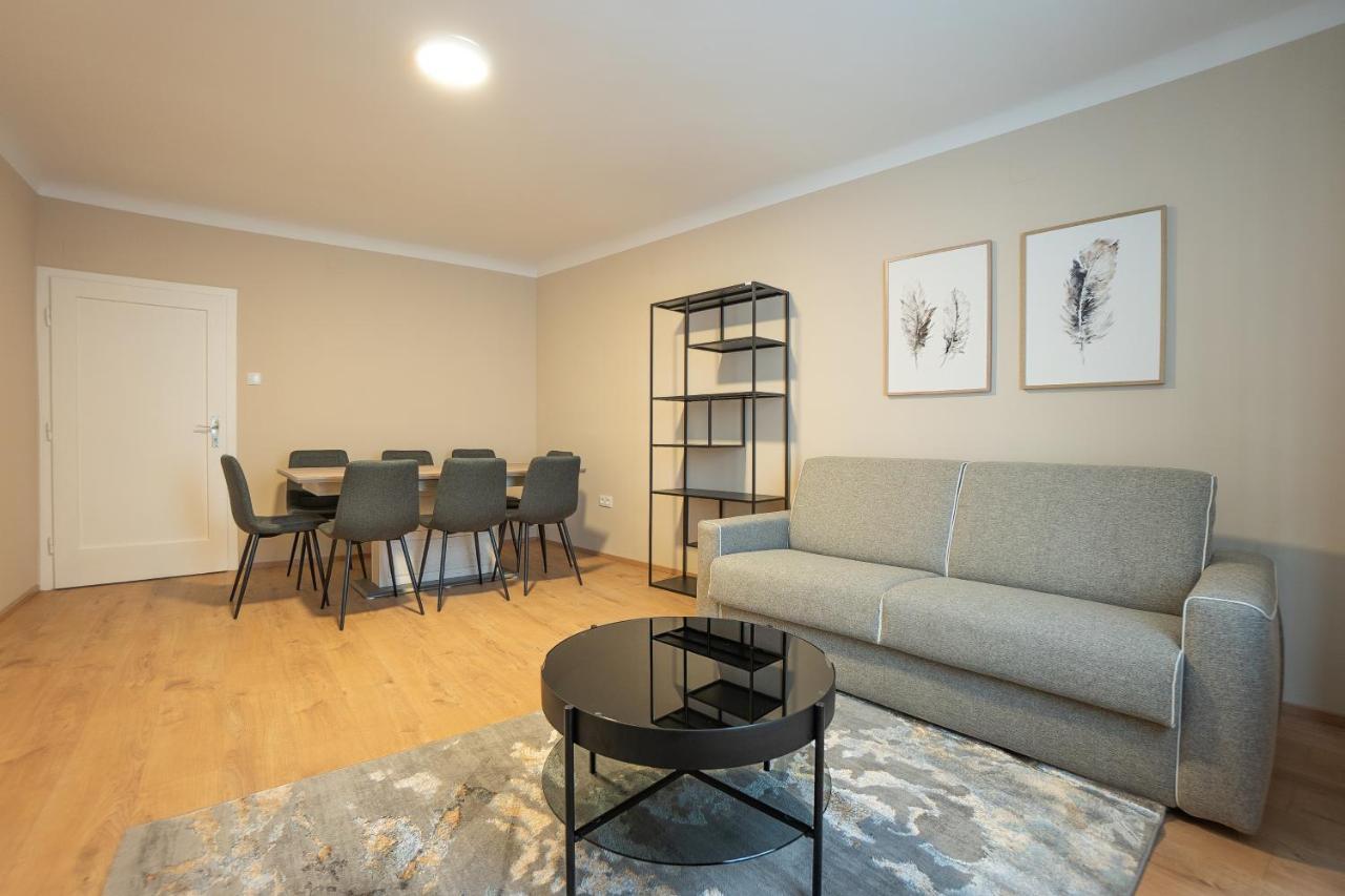 A 2-Bedroom Apartment With A King-Size Bed And A Balcony Is Located Just A 15-Minute Walk From Stephansplatz. Vídeň Exteriér fotografie