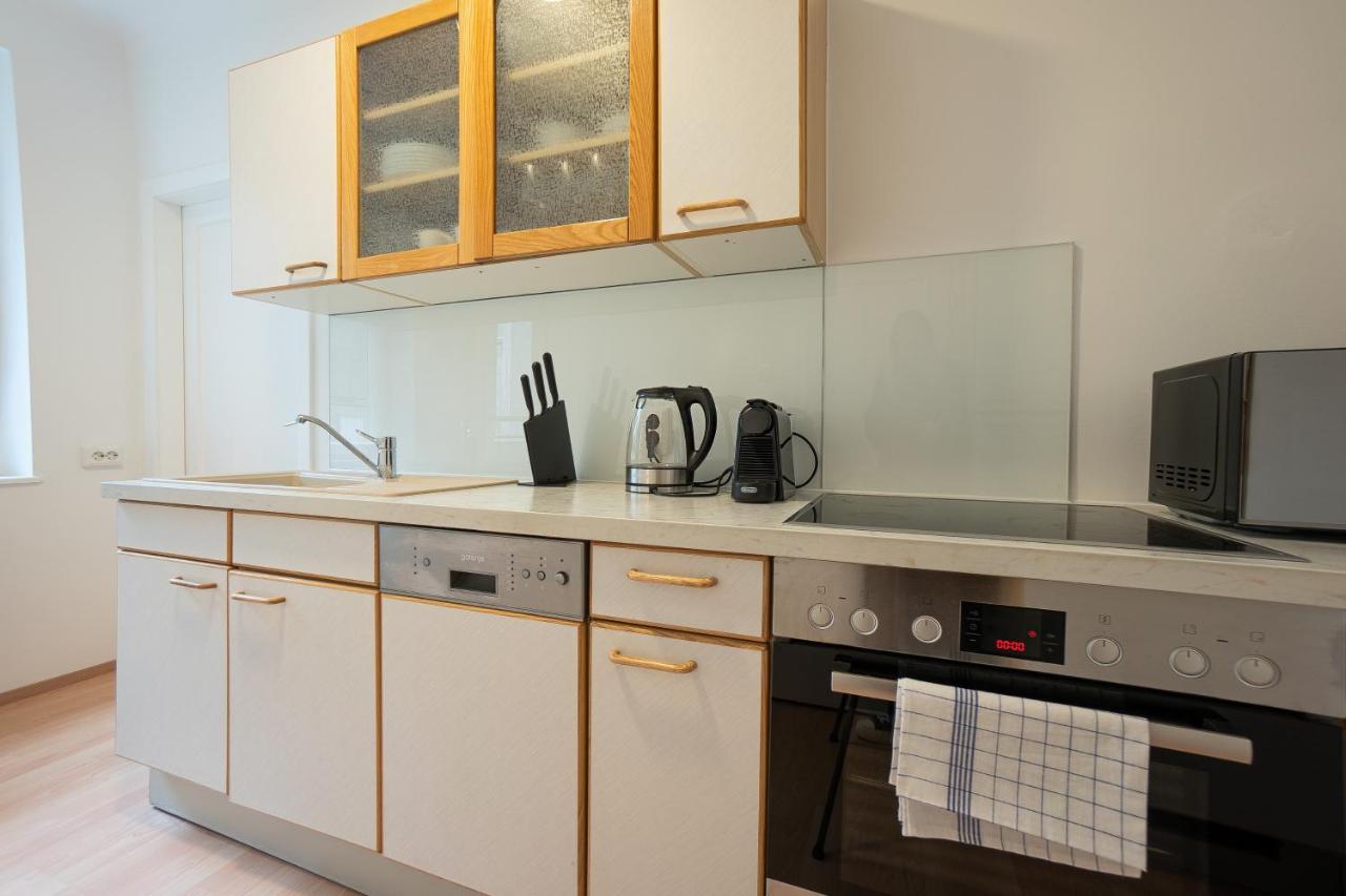 A 2-Bedroom Apartment With A King-Size Bed And A Balcony Is Located Just A 15-Minute Walk From Stephansplatz. Vídeň Exteriér fotografie